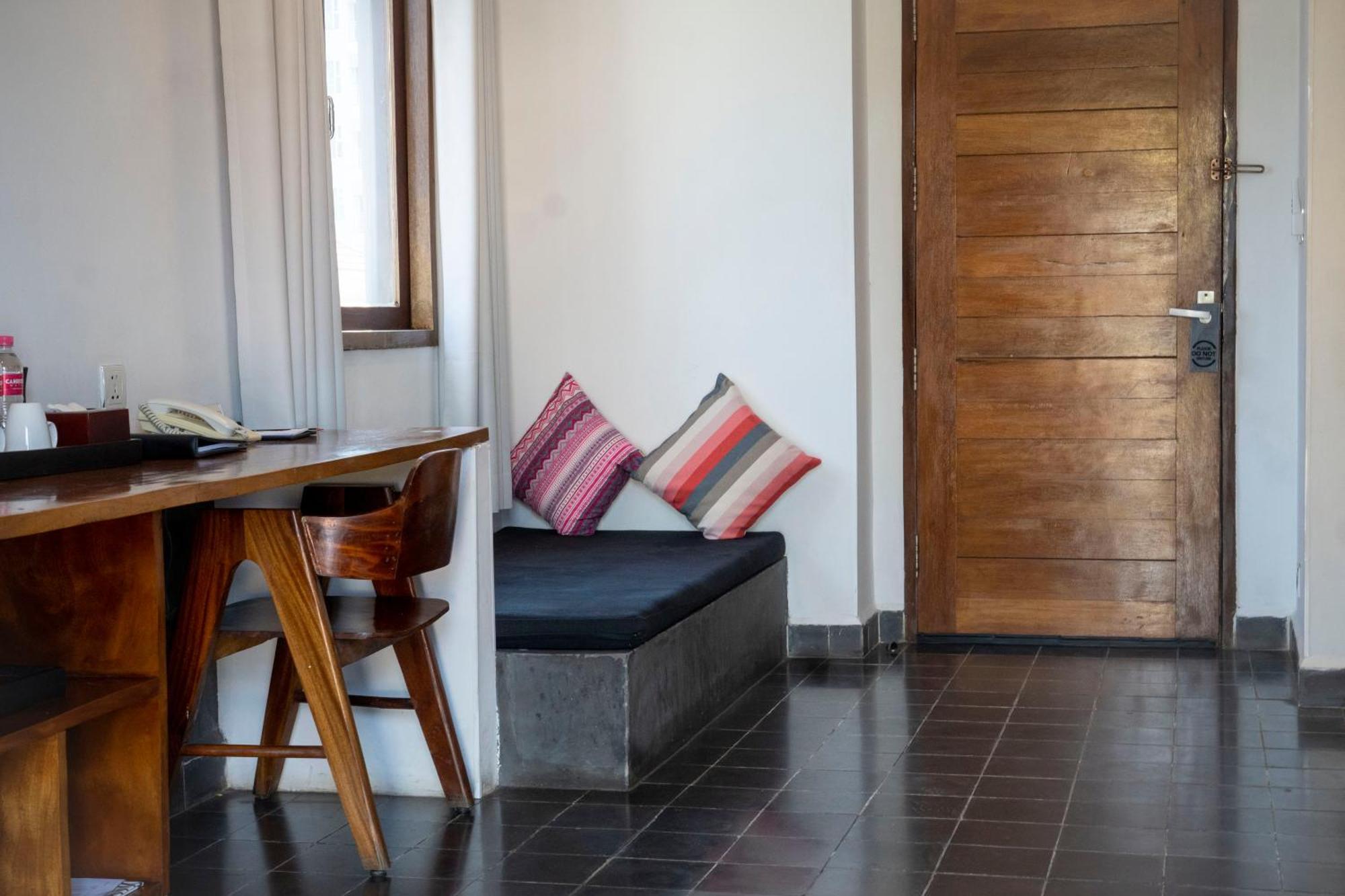 Patio Hotel & Urban Resort Phnom Penh Eksteriør billede