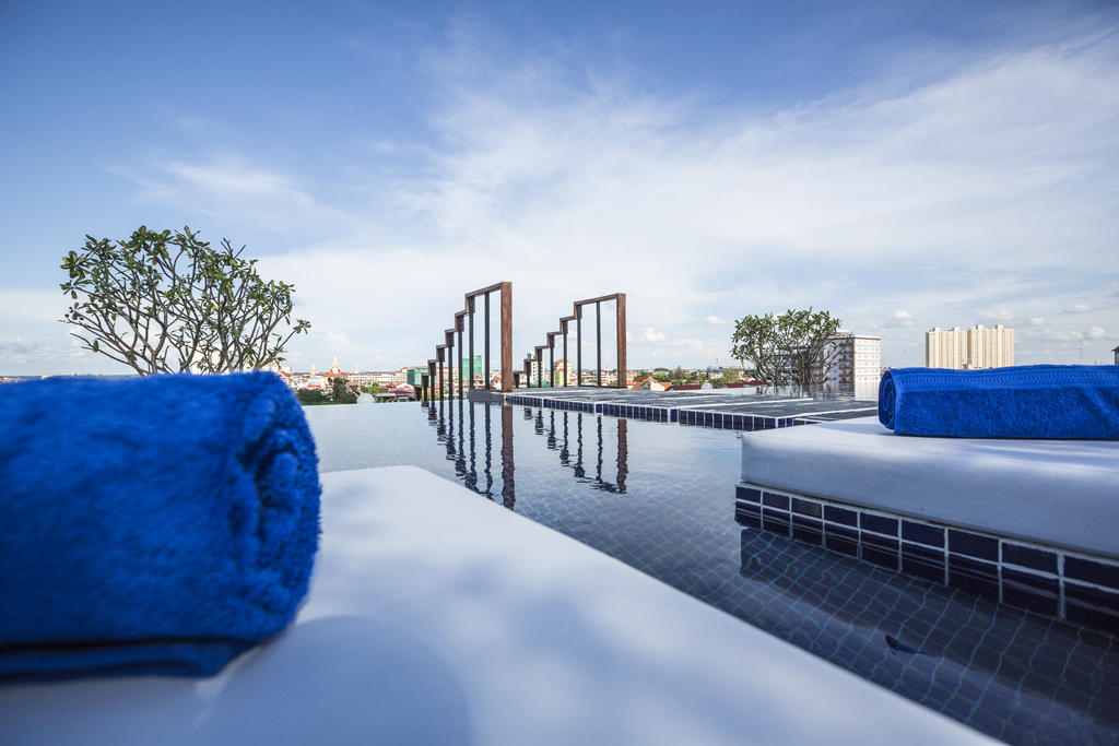 Patio Hotel & Urban Resort Phnom Penh Eksteriør billede