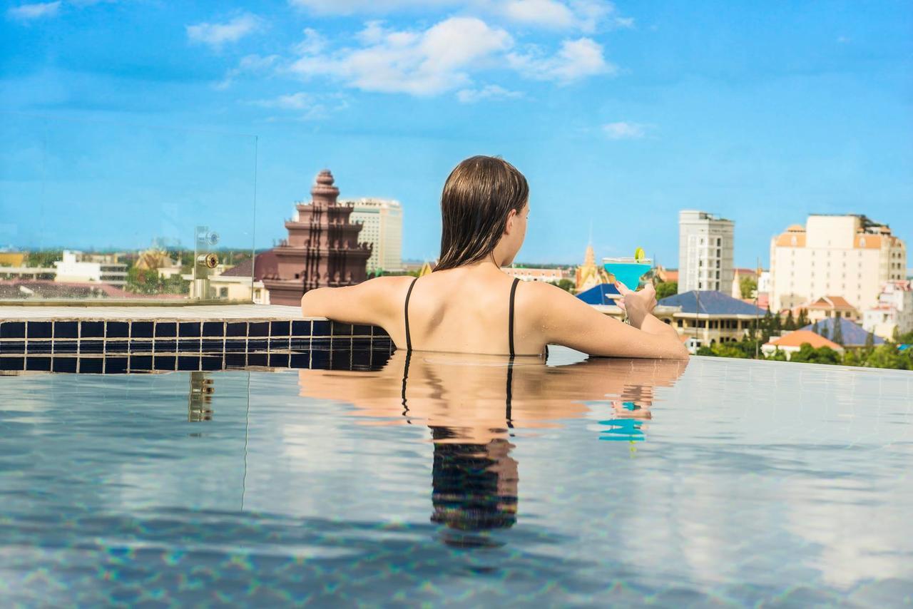 Patio Hotel & Urban Resort Phnom Penh Eksteriør billede